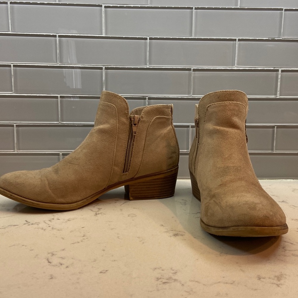 Ankle Bootie with little heel